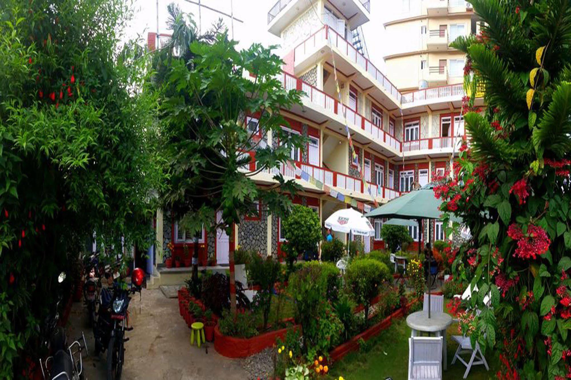 Hotel Angel Pokhara Exterior foto
